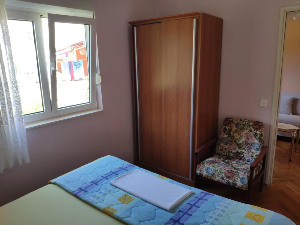 Apartment & Nora Rab Town