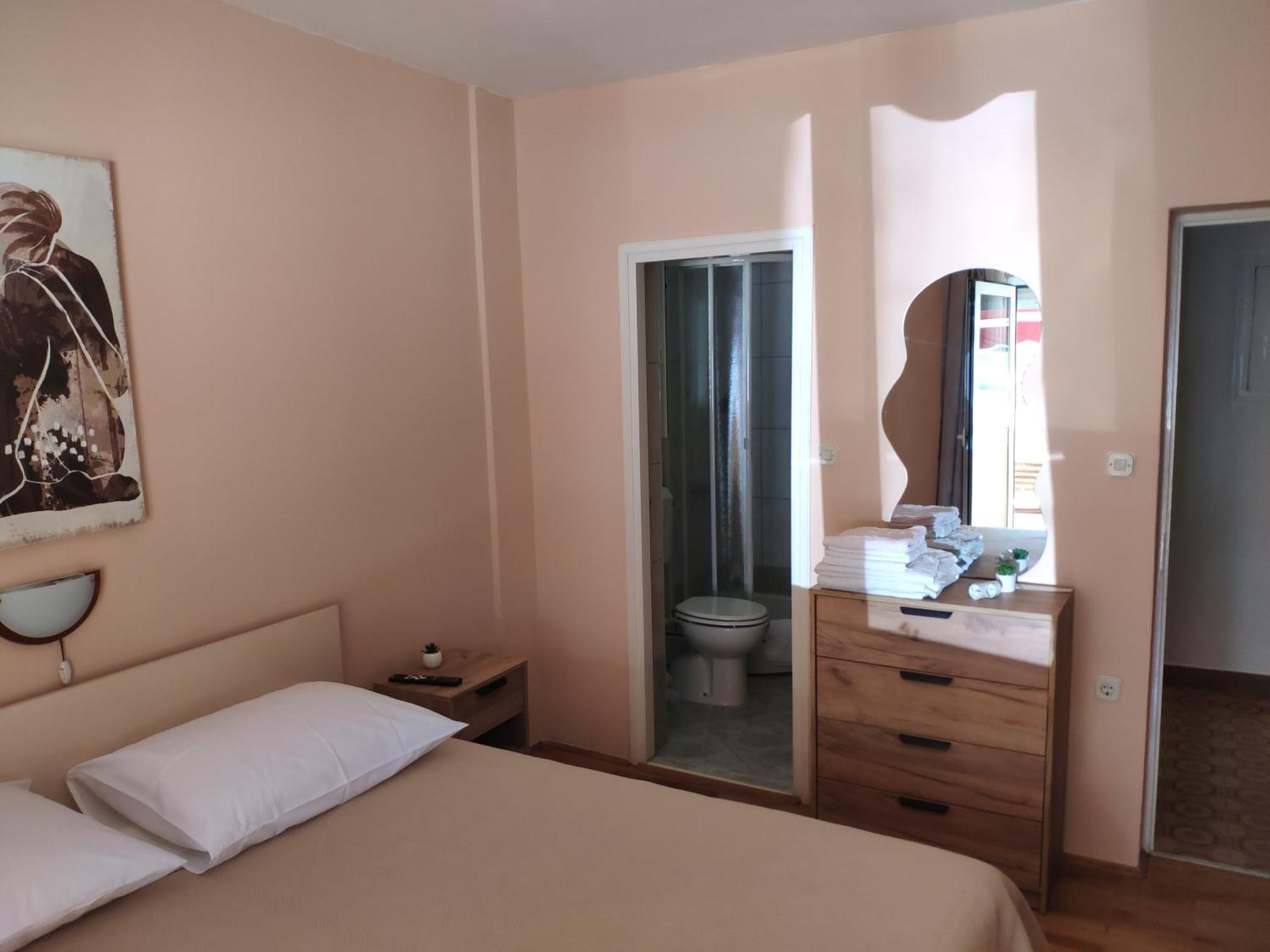 & Nora Apartman